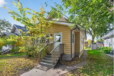 1007 Victoria Street N, Saint Paul, MN 55103 - Photo 1
