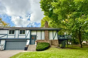 6852 MacBeth Cir, Woodbury, MN 55125 - Photo 5