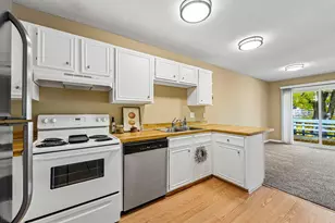 6852 MacBeth Cir, Woodbury, MN 55125 - Photo 5