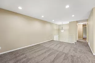 6852 MacBeth Cir, Woodbury, MN 55125 - Photo 9