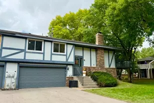 6852 MacBeth Cir, Woodbury, MN 55125 - Photo 3