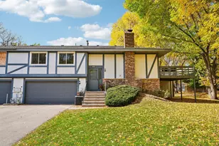 6852 MacBeth Cir, Woodbury, MN 55125 - Photo 1