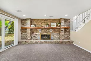 6852 MacBeth Cir, Woodbury, MN 55125 - Photo 5
