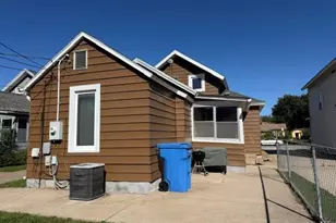 825 W 5th St, Winona, MN 55987 - Photo 17