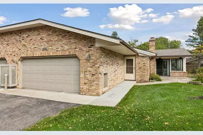1860 Juneau Lane N, Plymouth, MN 55447 - Photo 5