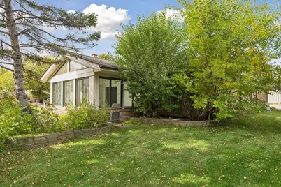 1860 Juneau Lane N, Plymouth, MN 55447 - Photo 37