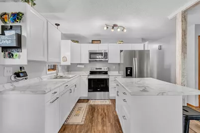 1221 13th Avenue SW, Willmar, MN 56201 - Photo 7