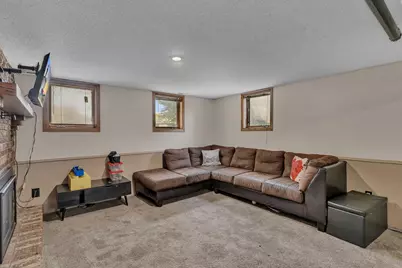 1221 13th Avenue SW, Willmar, MN 56201 - Photo 11