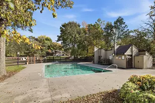 289 River Woods Ln, Burnsville, MN 55337 - Photo 55