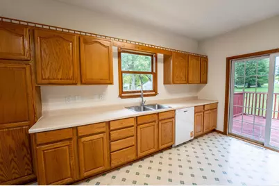 305 N Secor Street, Bricelyn, MN 56014 - Photo 5