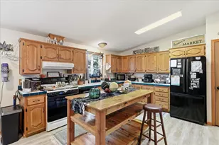 312 Lawson Ave, Bovey, MN 55709 - Photo 17