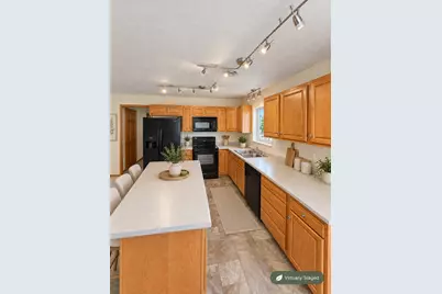 1205 Canoga Park Drive #1, Marshall, MN 56258 - Photo 5