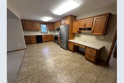 403 N Madison Street, Minneota, MN 56264 - Photo 5