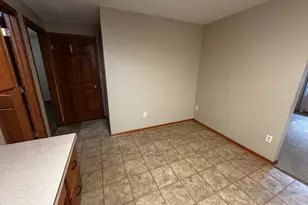 403 N Madison St, Minneota, MN 56264 - Photo 7