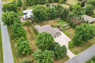 947 Sherman Rd, Hudson, WI 54016 - Photo 45