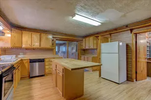 826 3rd Ave E, Durand, WI 54736 - Photo 9