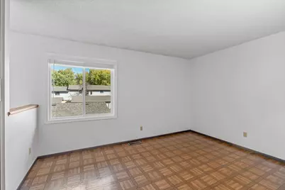 6612 Gretchen Lane N, Oakdale, MN 55128 - Photo 21