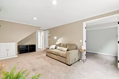 1711 Hickory Hill Dr, Eagan, MN 55122 - Photo 15