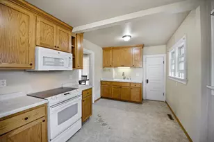 806 6th Ave NW, Austin, MN 55912 - Photo 11
