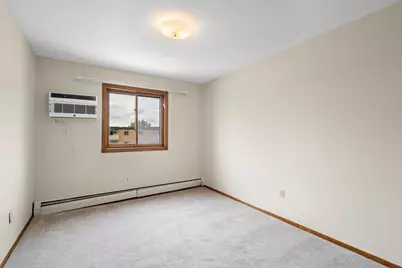3155 Old Highway 8 #304, Roseville, MN 55418 - Photo 13