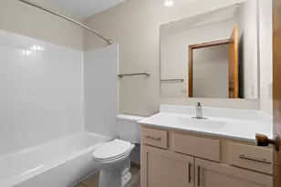 3155 Old Hwy 8, Roseville, MN 55418 - Photo 15