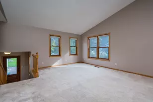 50 Canterbury Ct, Mankato, MN 56001 - Photo 5