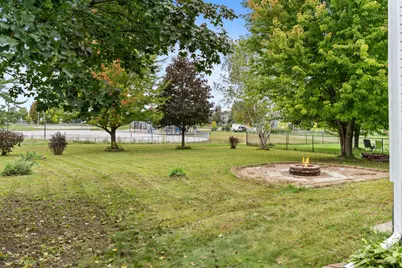 820 S Maple Street, Belle Plaine, MN 56011 - Photo 33