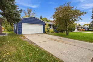 1509 9th Ave S, Moorhead, MN 56560 - Photo 1