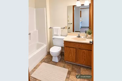 910 Hengen Street #306, Fairmont, MN 56031 - Photo 5