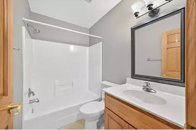 28319 Lakeside Lane, Lindstrom, MN 55045 - Photo 19