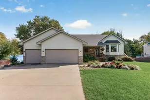 28319 Lakeside Ln, Lindstrom, MN 55045 - Photo 3