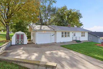 218 Maple Street, Le Sueur, MN 56058 - Photo 1