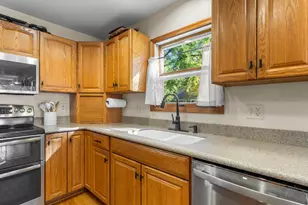 737 S Dakota Ave, New Richmond, WI 54017 - Photo 19