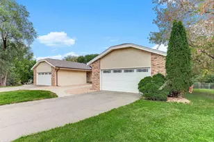 17640 Ionia Ct, Lakeville, MN 55044 - Photo 3