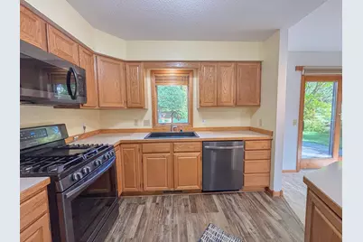 1727 S Court Street, Fergus Falls, MN 56537 - Photo 7