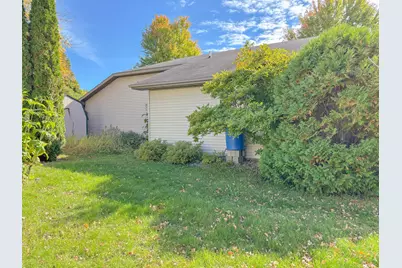 1727 S Court Street, Fergus Falls, MN 56537 - Photo 57