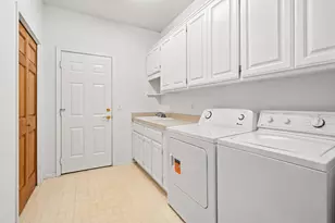 3200 Bent Tree Hills Dr, New Brighton, MN 55112 - Photo 25