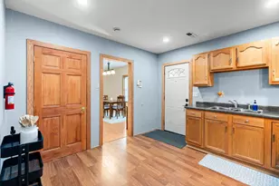 909 Park St, Saint Paul, MN 55117 - Photo 11