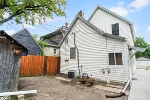 909 Park St, Saint Paul, MN 55117 - Photo 25