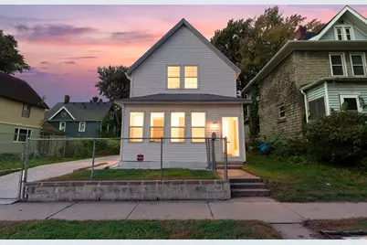 909 Park Street, Saint Paul, MN 55117 - Photo 1