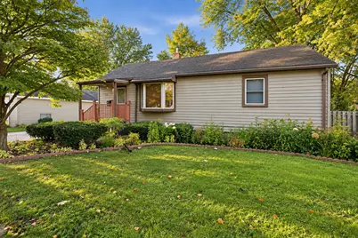 526 Becker Avenue SE, Willmar, MN 56201 - Photo 1