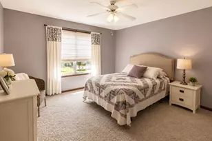 18062 Kindred Ct, Lakeville, MN 55044 - Photo 9