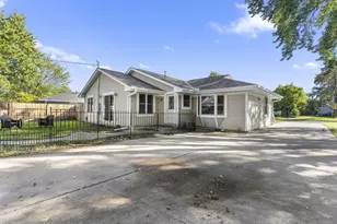 5347 Morgan Ave N, Brooklyn Center, MN 55430 - Photo 3