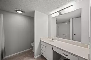 2455 Londin Ln E, Maplewood, MN 55119 - Photo 17