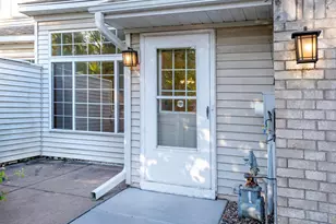 9175 Troon Ct, Woodbury, MN 55125 - Photo 3