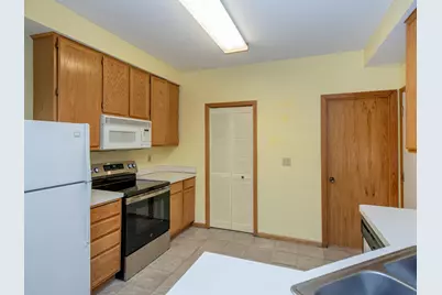 9175 Troon Court, Woodbury, MN 55125 - Photo 11