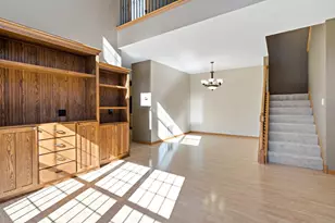 18043 Kindred Ct, Lakeville, MN 55044 - Photo 5