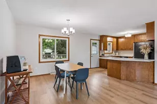 3548 Edgerton St, Vadnais Heights, MN 55127 - Photo 9