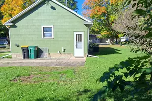625 N Section Ave, Spring Valley, MN 55975 - Photo 3