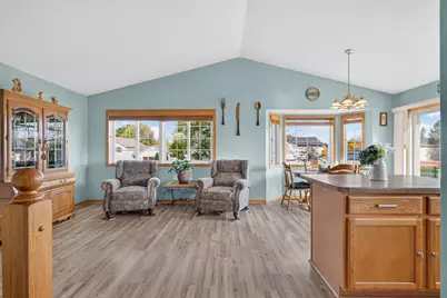 37838 Hawthorne Avenue, North Branch, MN 55056 - Photo 7